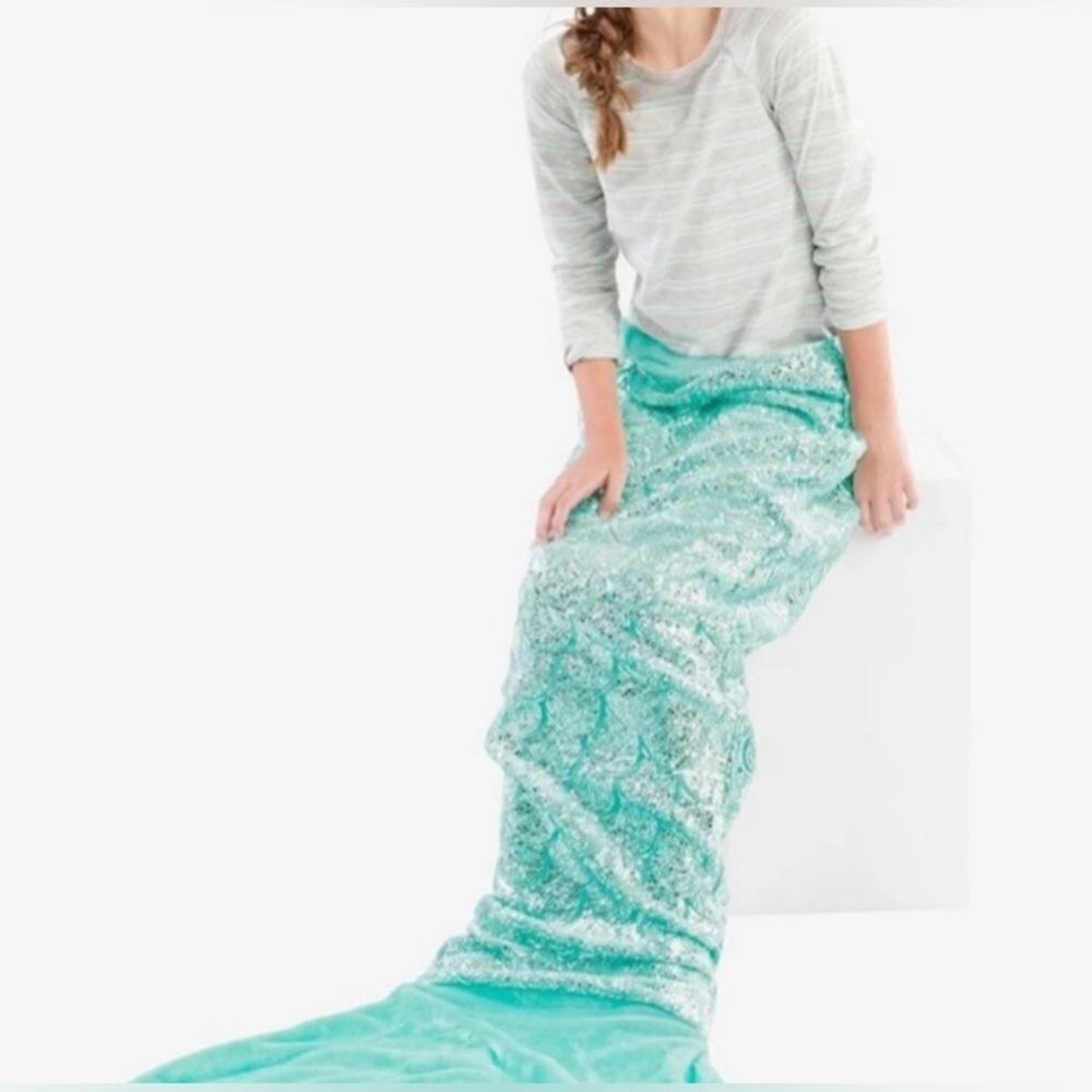 Justice Mermaid Tail Plush Blanket, Aqua with Silver Embossing